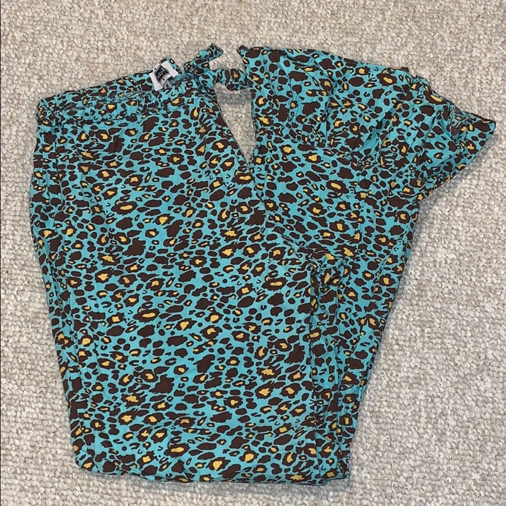 Super cute women’s pajama pants!